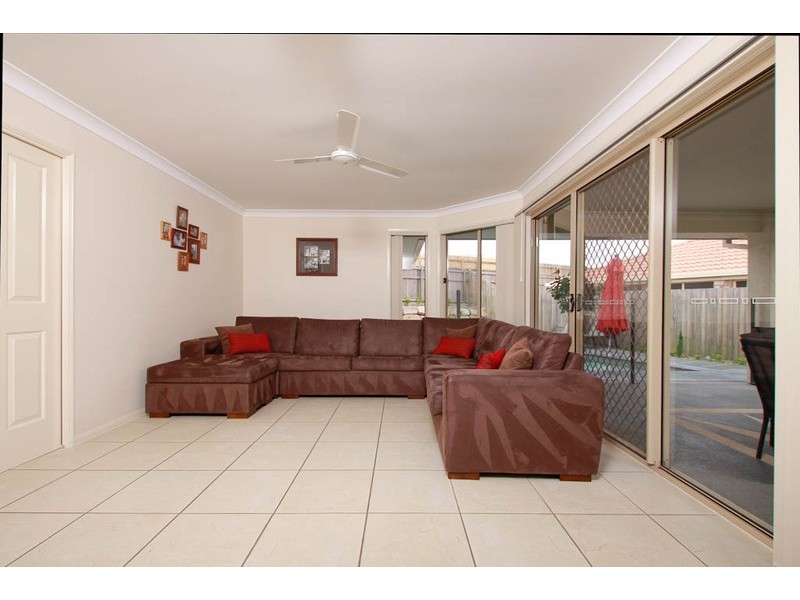 37 Ebony Crescent, Redland Bay QLD 4165