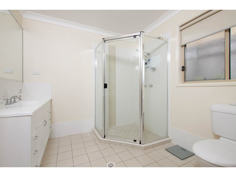 37 Ebony Crescent, Redland Bay QLD 4165