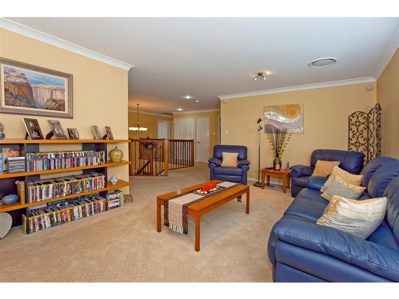 3 Bellamy Close, Redland Bay QLD 4165