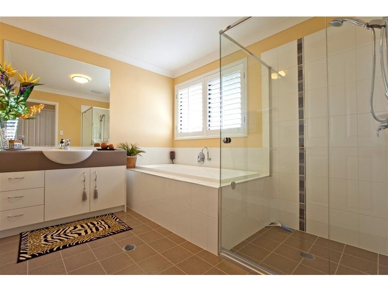 3 Bellamy Close, Redland Bay QLD 4165