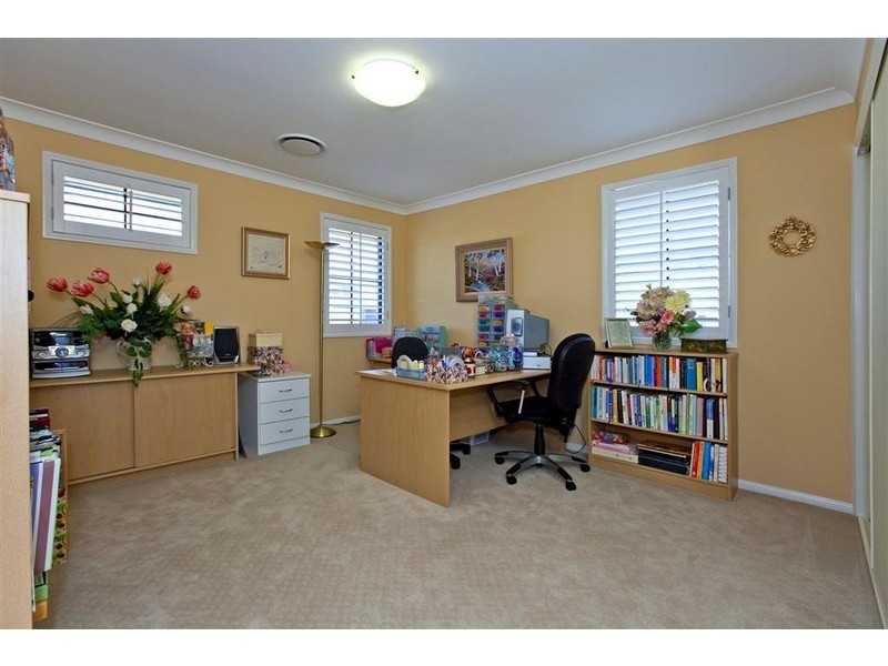 3 Bellamy Close, Redland Bay QLD 4165