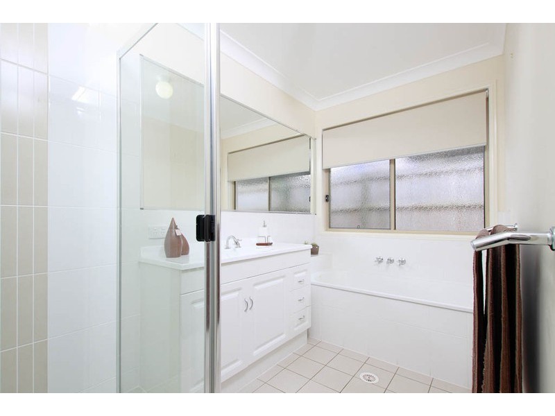 37 Ebony Crescent, Redland Bay QLD 4165