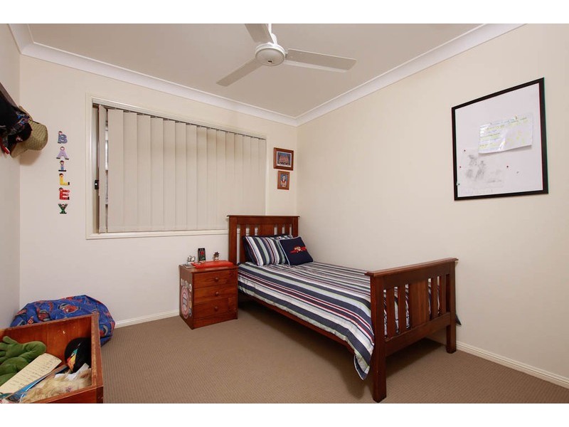 37 Ebony Crescent, Redland Bay QLD 4165