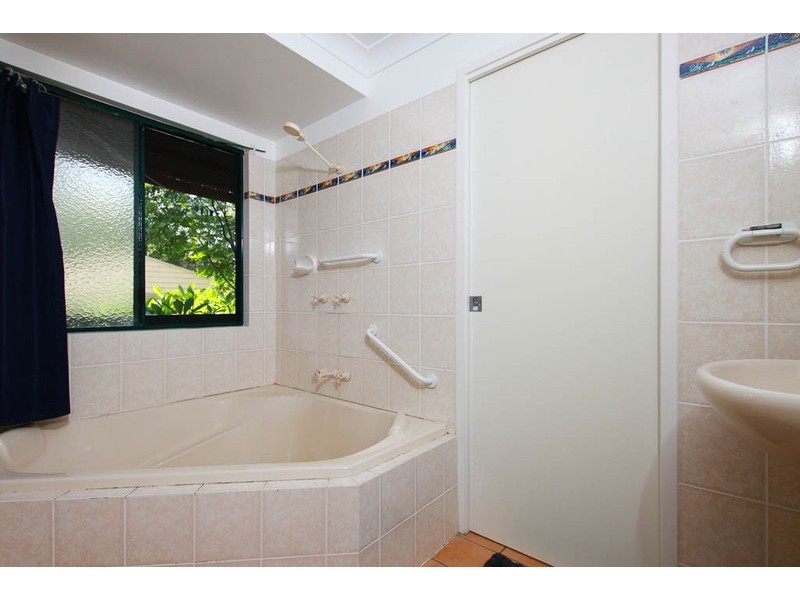 Coochiemudlo Island QLD 4184