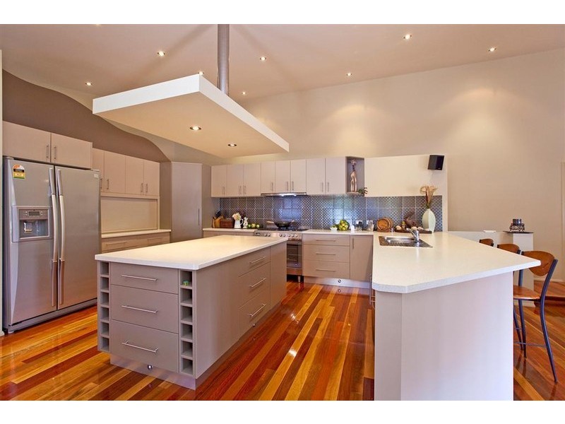 20 Kimbolton Drive, Redland Bay QLD 4165