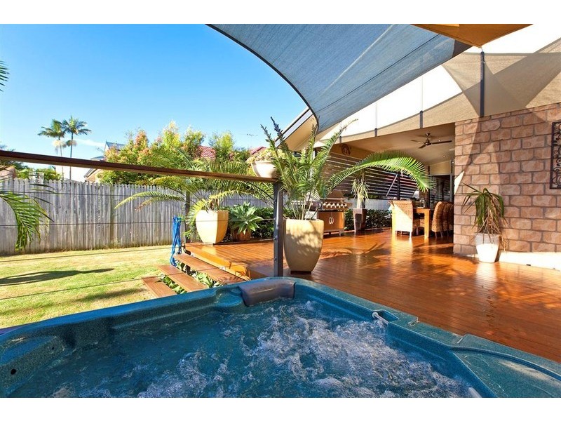 20 Kimbolton Drive, Redland Bay QLD 4165
