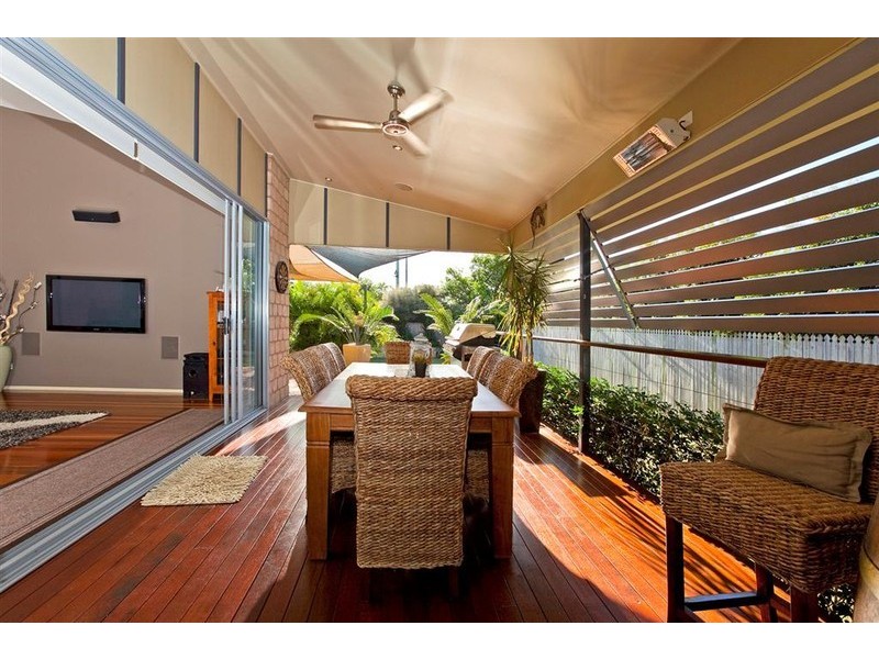 20 Kimbolton Drive, Redland Bay QLD 4165