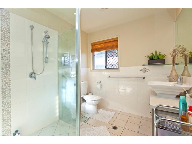 20 Kimbolton Drive, Redland Bay QLD 4165