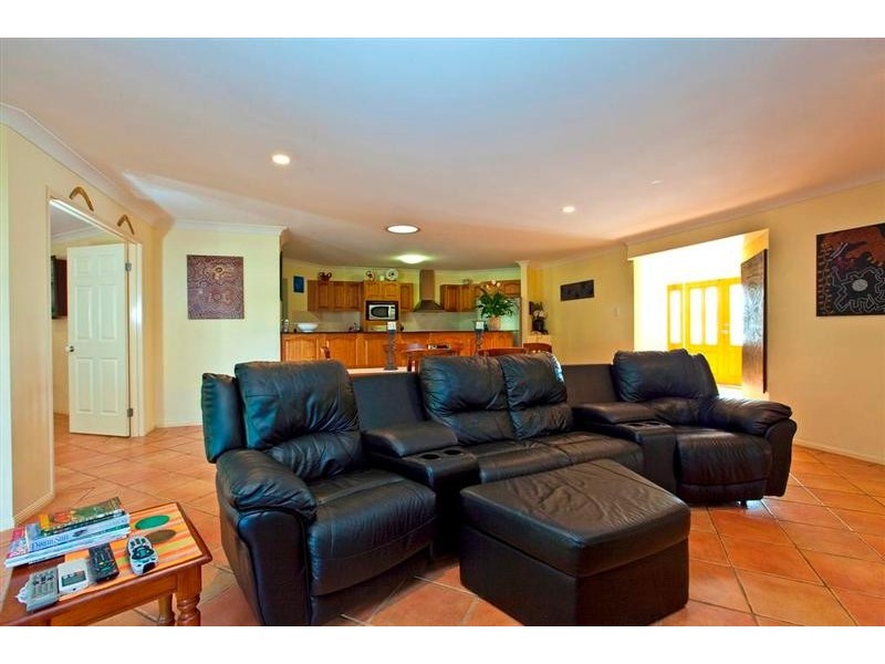 93 Morris Circuit, Thornlands QLD 4164