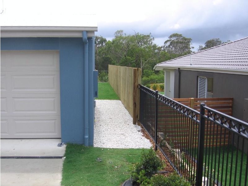 9 Aqua Crescent, Redland Bay QLD 4165