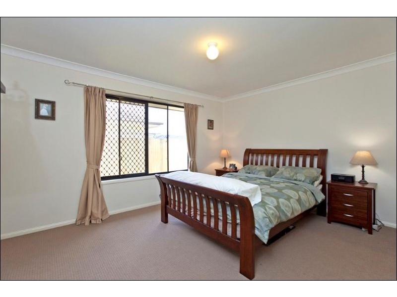 16 Butternut Circuit, Thornlands QLD 4164