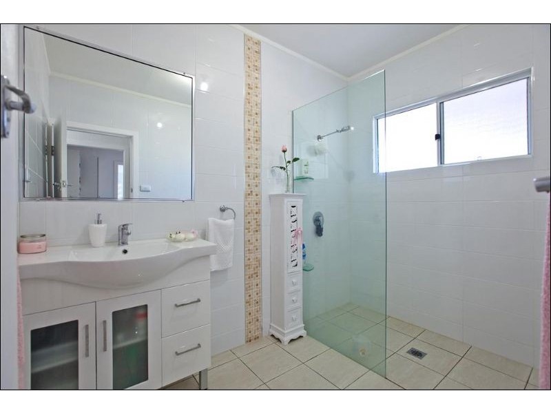 99 Colburn Avenue, Victoria Point QLD 4165