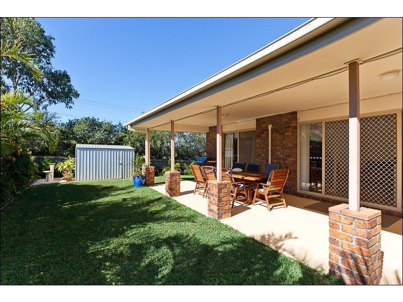 10 Daydream Street, Redland Bay QLD 4165