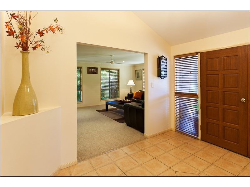10 Daydream Street, Redland Bay QLD 4165
