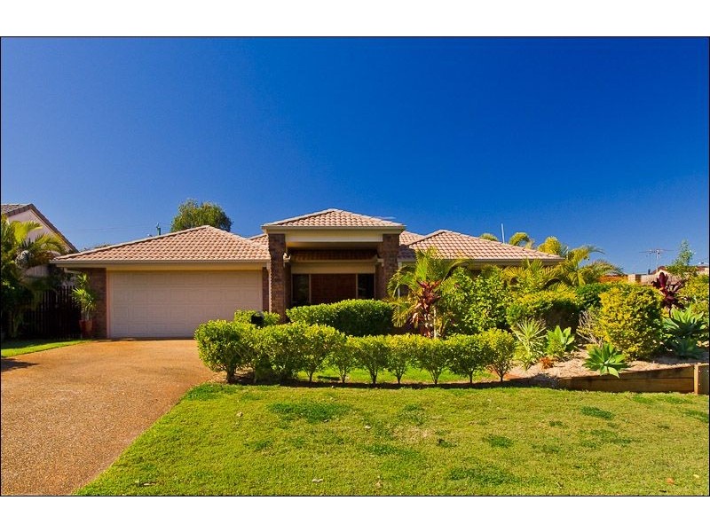 10 Daydream Street, Redland Bay QLD 4165