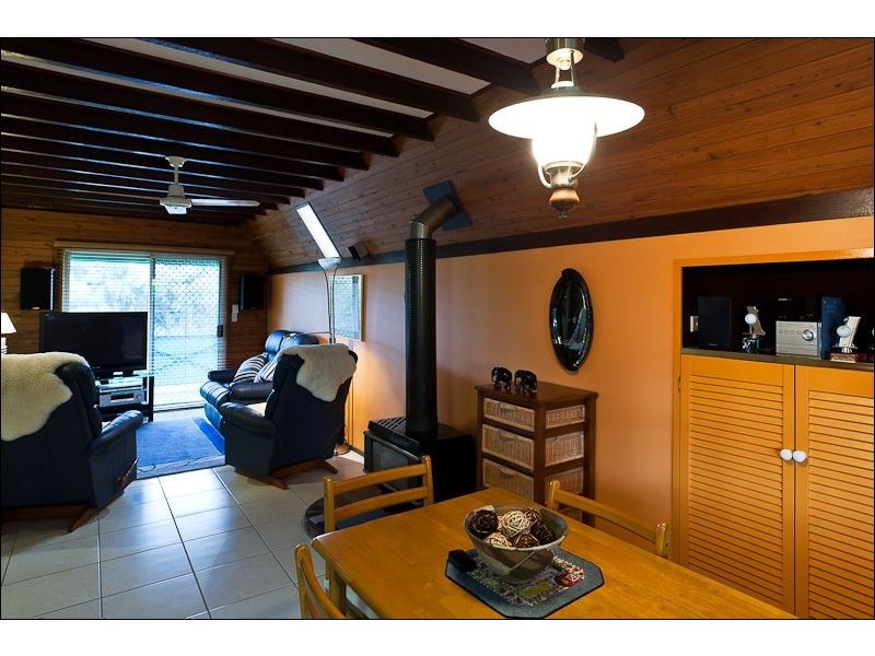 85 Benfer Road, Victoria Point QLD 4165