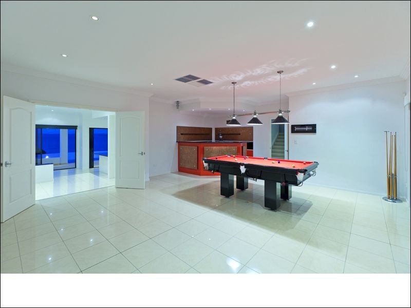 37 Esplanade, Redland Bay QLD 4165