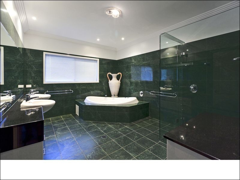 37 Esplanade, Redland Bay QLD 4165