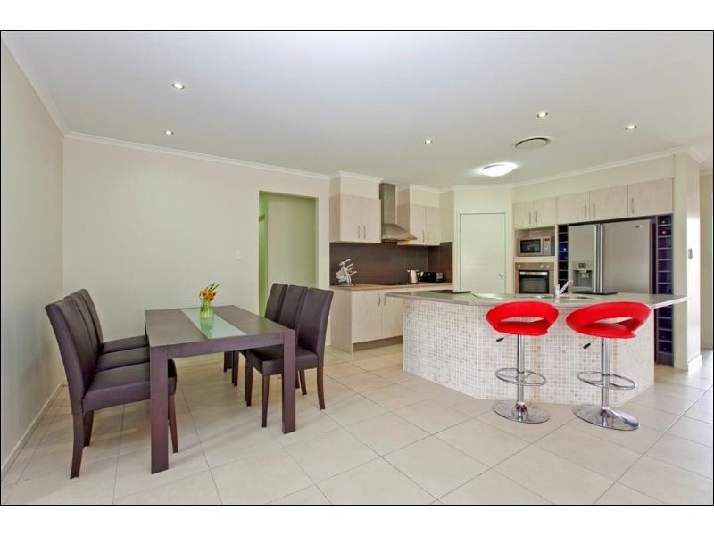 26 Lyndhurst Place, Thornlands QLD 4164