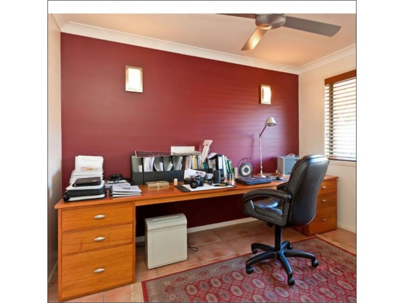 10 Ralph Street, Cleveland QLD 4163