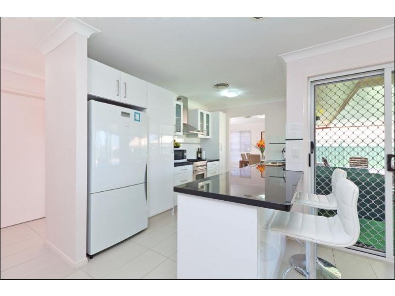 15 Champagne Crescent, Thornlands QLD 4164