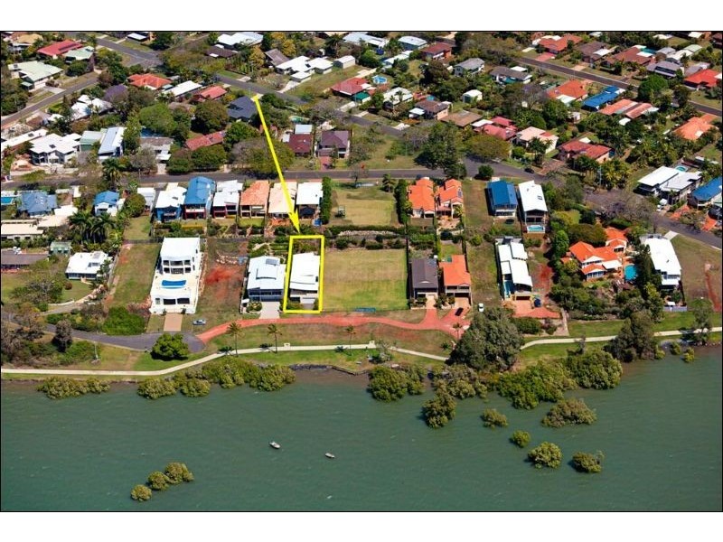 27 Esplanade, Redland Bay QLD 4165