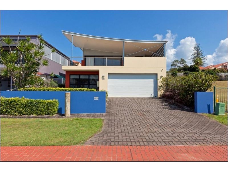 27 Esplanade, Redland Bay QLD 4165