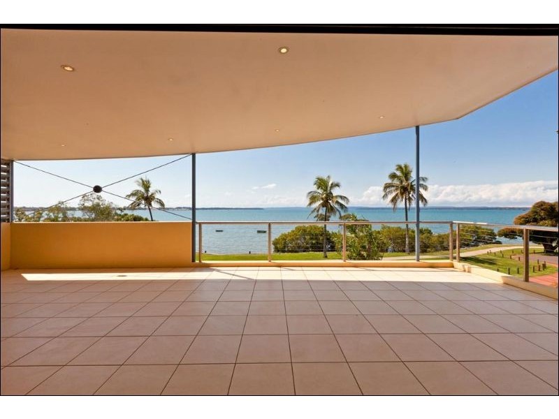 27 Esplanade, Redland Bay QLD 4165