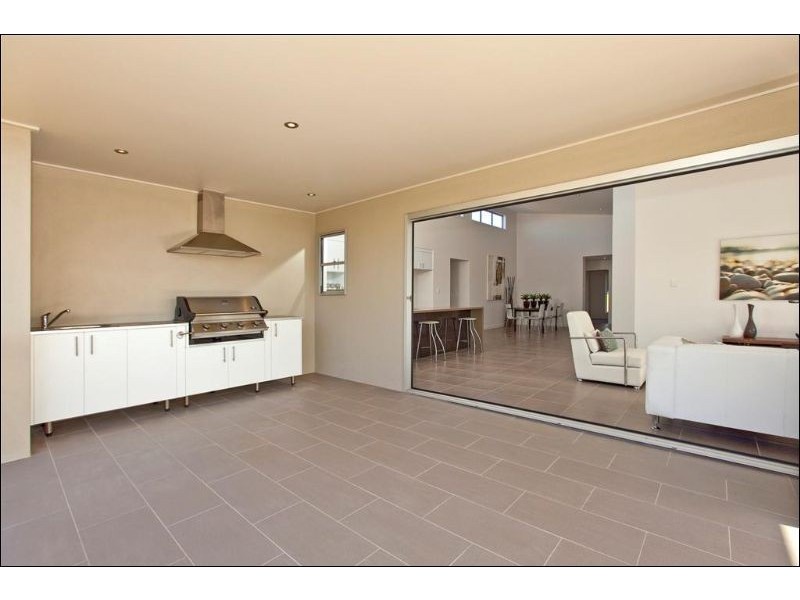 22 Parklane Road, Victoria Point QLD 4165