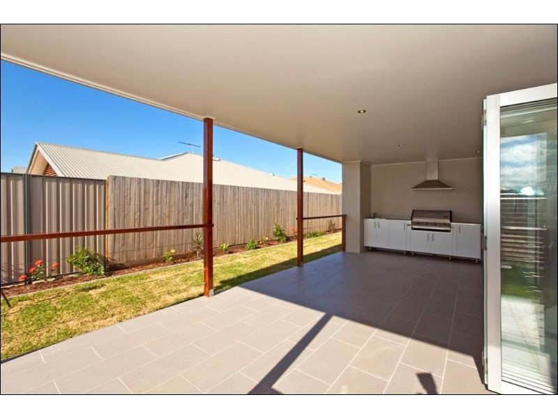 22 Parklane Road, Victoria Point QLD 4165