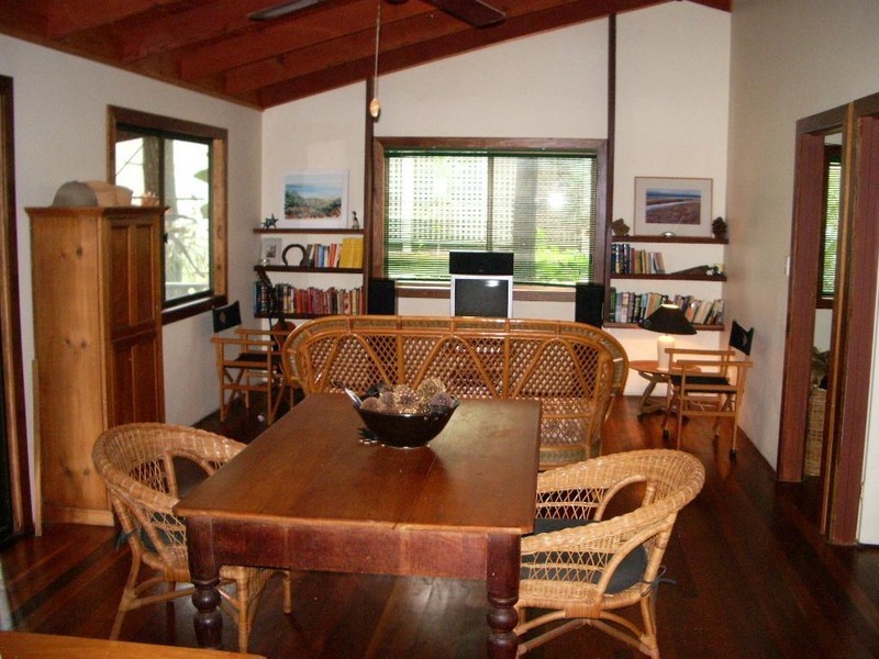 Coochiemudlo Island QLD 4184