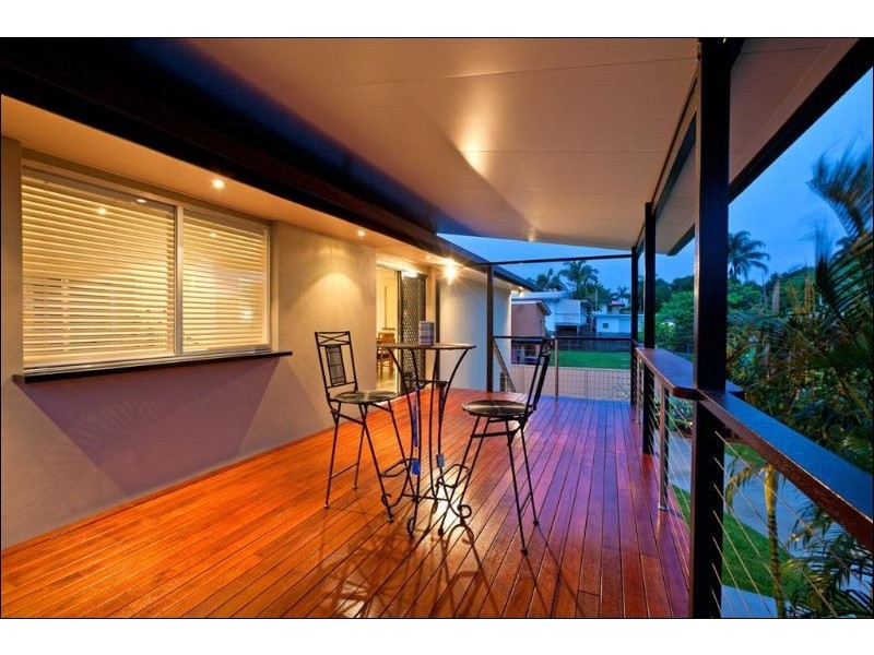 341 Bloomfield Street, Cleveland QLD 4163