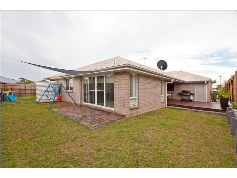 16 Parklane Road, Victoria Point QLD 4165