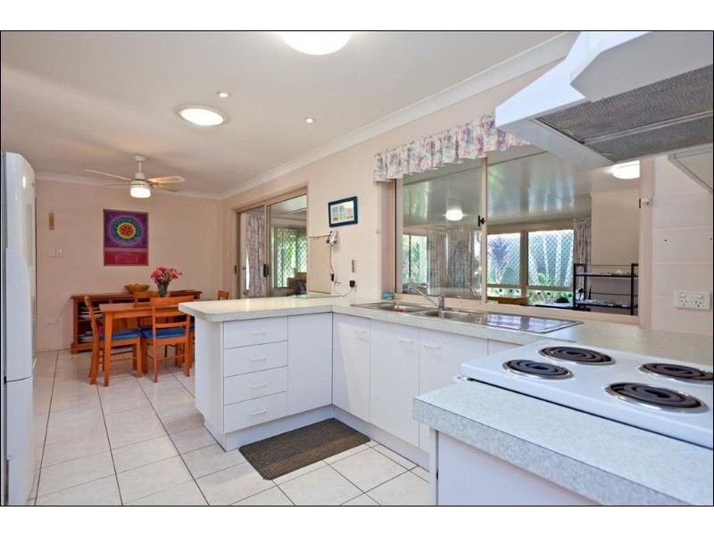 1 Gum Nut Court, Victoria Point QLD 4165