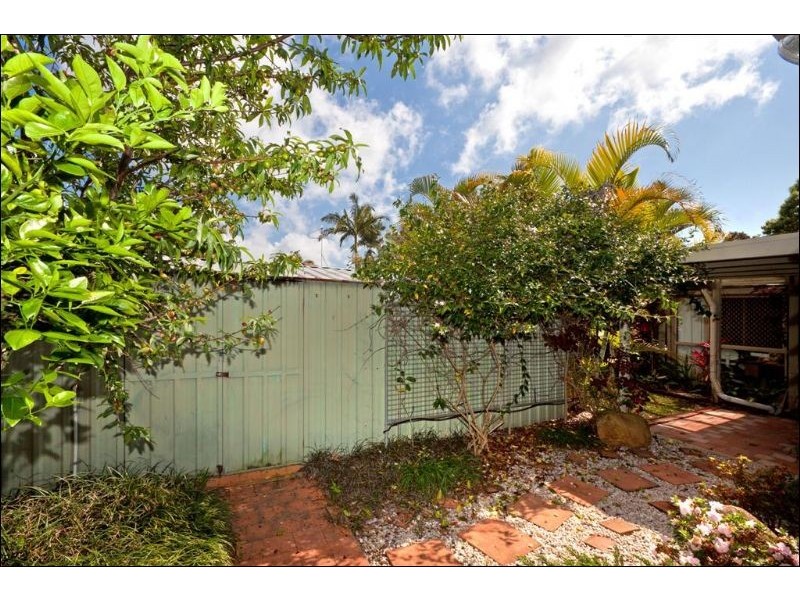 1 Gum Nut Court, Victoria Point QLD 4165