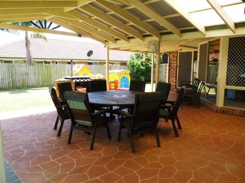 64 School Road, Victoria Point QLD 4165