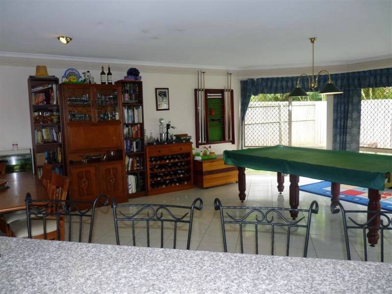 64 School Road, Victoria Point QLD 4165