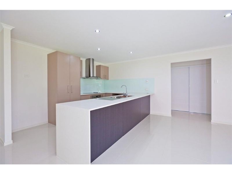 9 Illidge Drive, Victoria Point QLD 4165