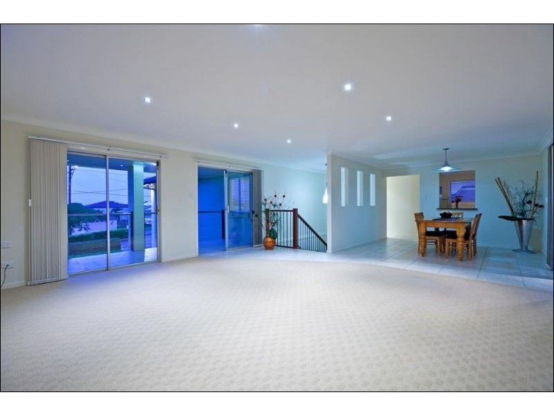 341 Bloomfield Street, Cleveland QLD 4163