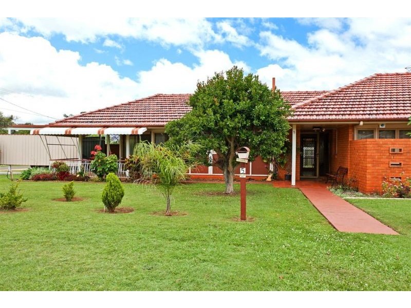 5 Russell Street, Cleveland QLD 4163