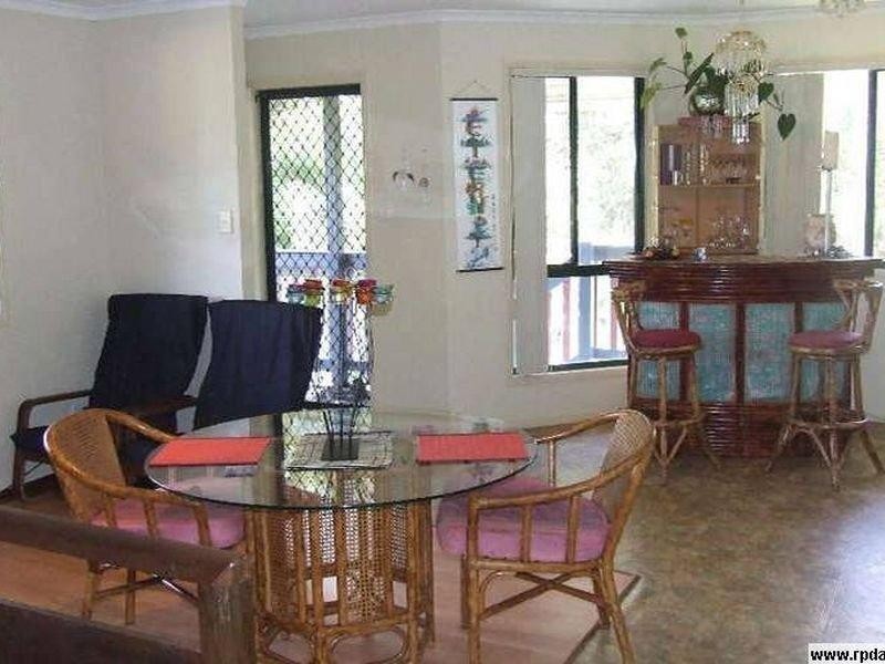 10 Taylor Street, Russell Island QLD 4184