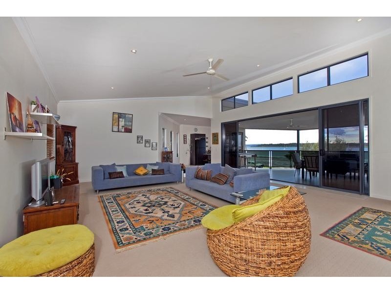 27 Orana Esplanade, Victoria Point QLD 4165