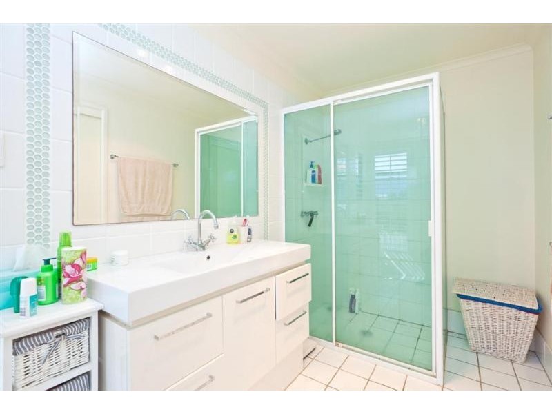 16 Edinburgh Street, Victoria Point QLD 4165