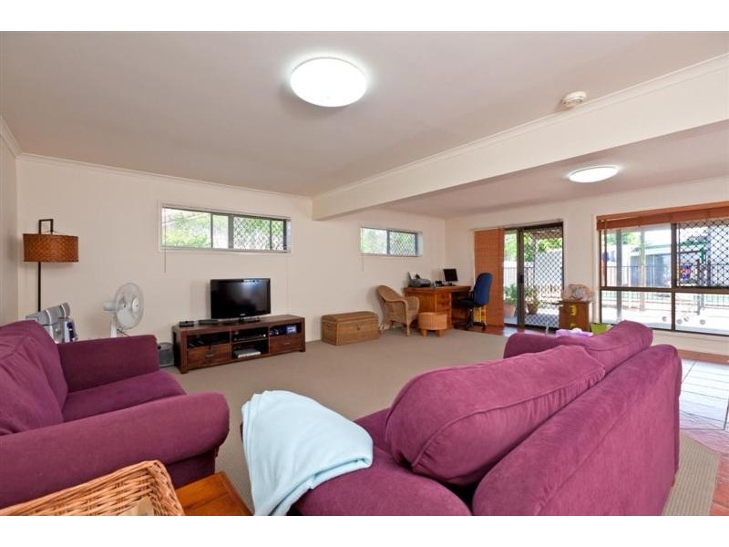 16 Edinburgh Street, Victoria Point QLD 4165