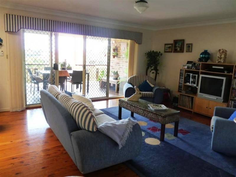 18 Viewfield Street, Redland Bay QLD 4165