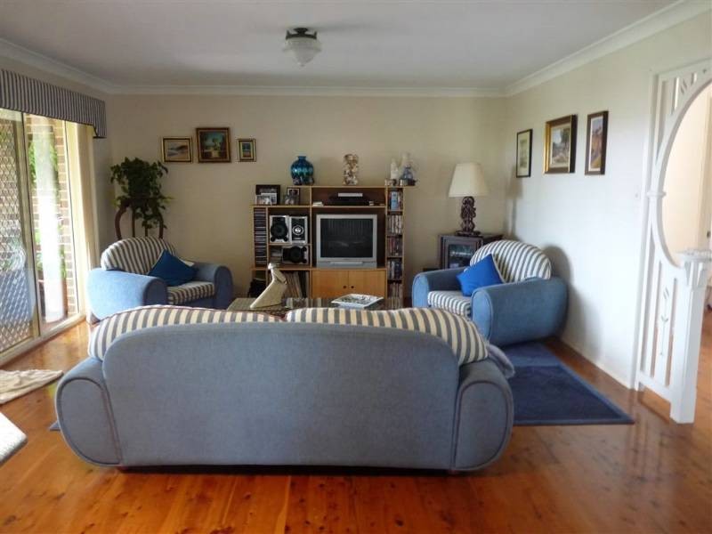 18 Viewfield Street, Redland Bay QLD 4165