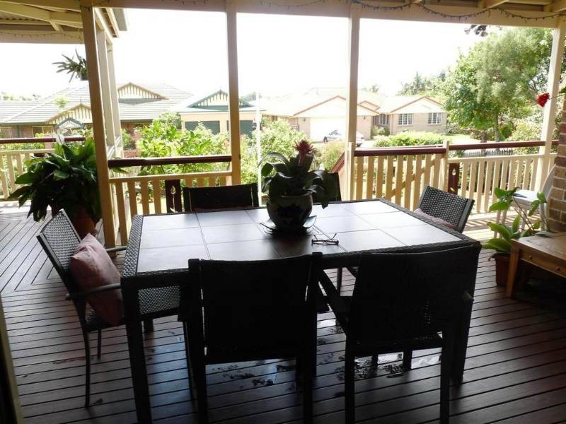 18 Viewfield Street, Redland Bay QLD 4165