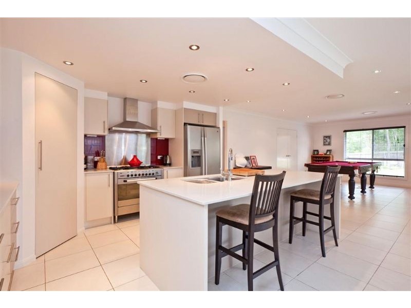 8 Village Drive, Mount Cotton QLD 4165