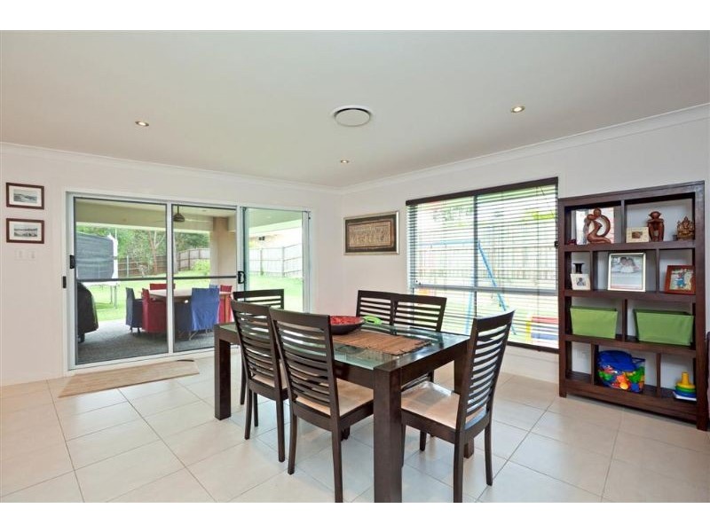 8 Village Drive, Mount Cotton QLD 4165