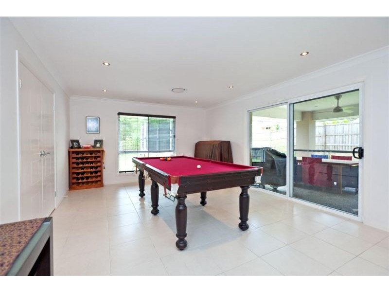 8 Village Drive, Mount Cotton QLD 4165